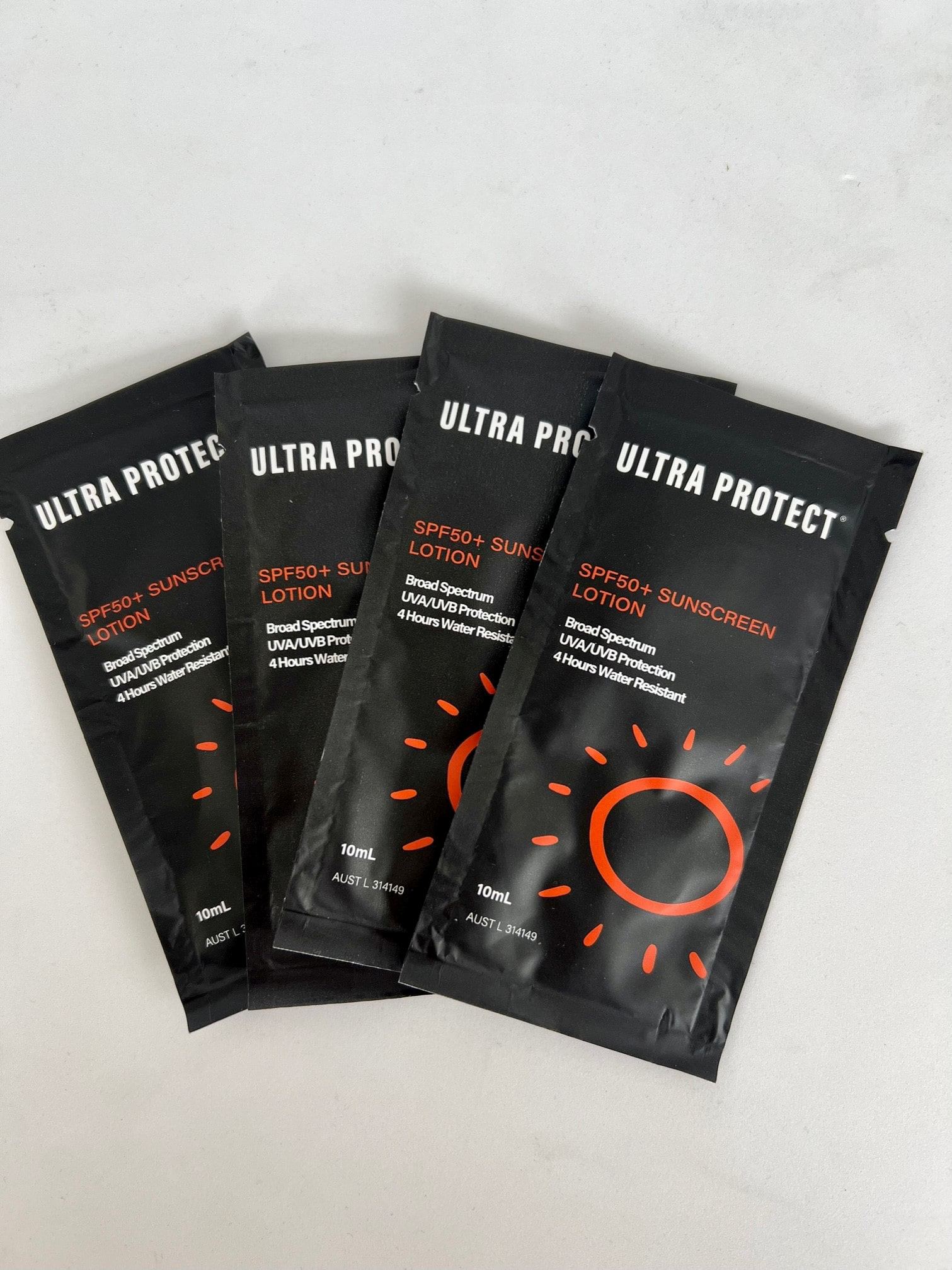 Sunscreen packets for sports first aid kits, broad spectrum UV protection, water-resistant SPF50+ lotion.